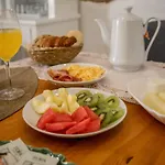 فندق مبيت وإفطار Patio House 4*